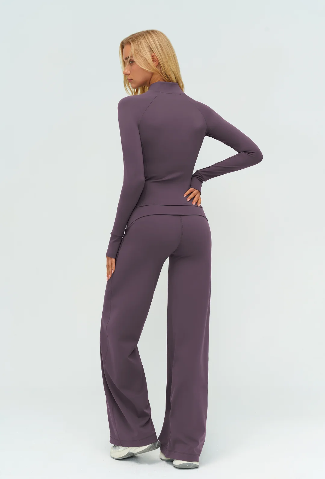 紫调瑜伽服｜慵懒又显瘦的运动穿搭