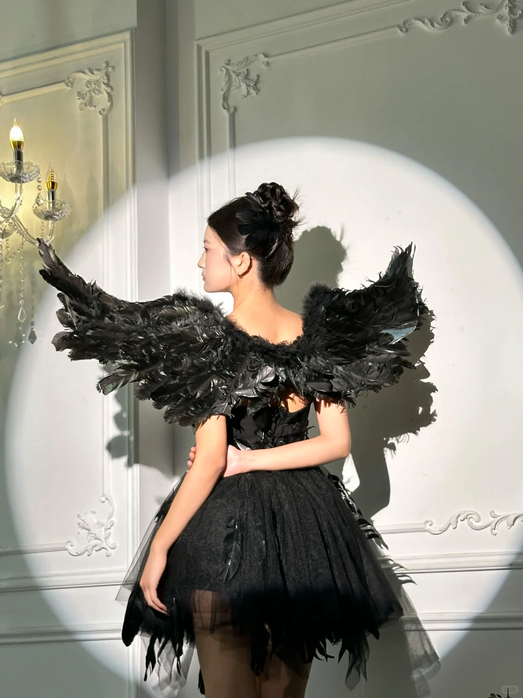 世界让我遍体鳞伤 但伤口却长出了翅膀