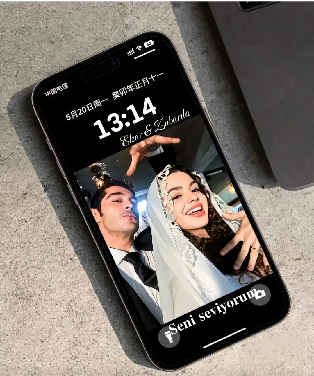 是我喜欢的壁纸啦🖤️❤️