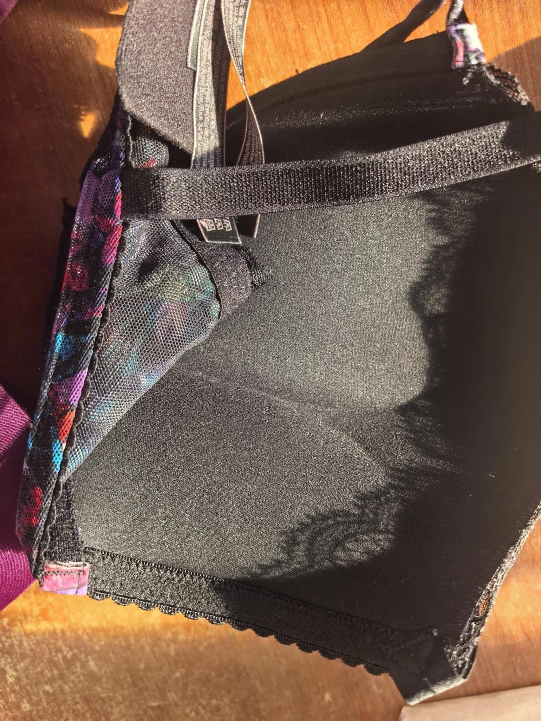 维密：妹妹说紫色很有韵味