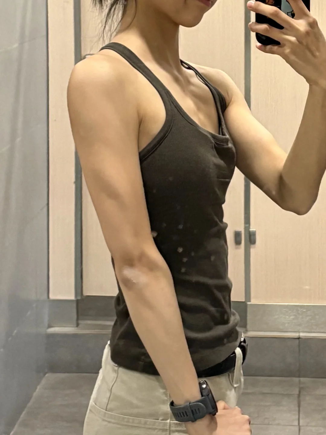 瘦手臂，只在呼吸之间