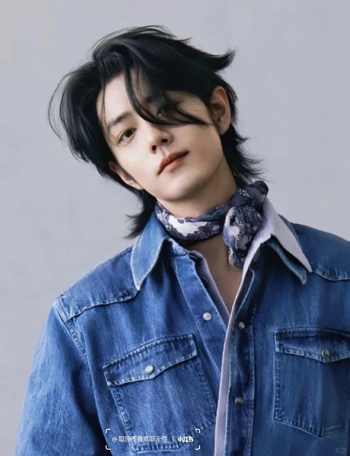 𝙒𝙚𝘾𝙝𝙖𝙩｜肖战壁纸