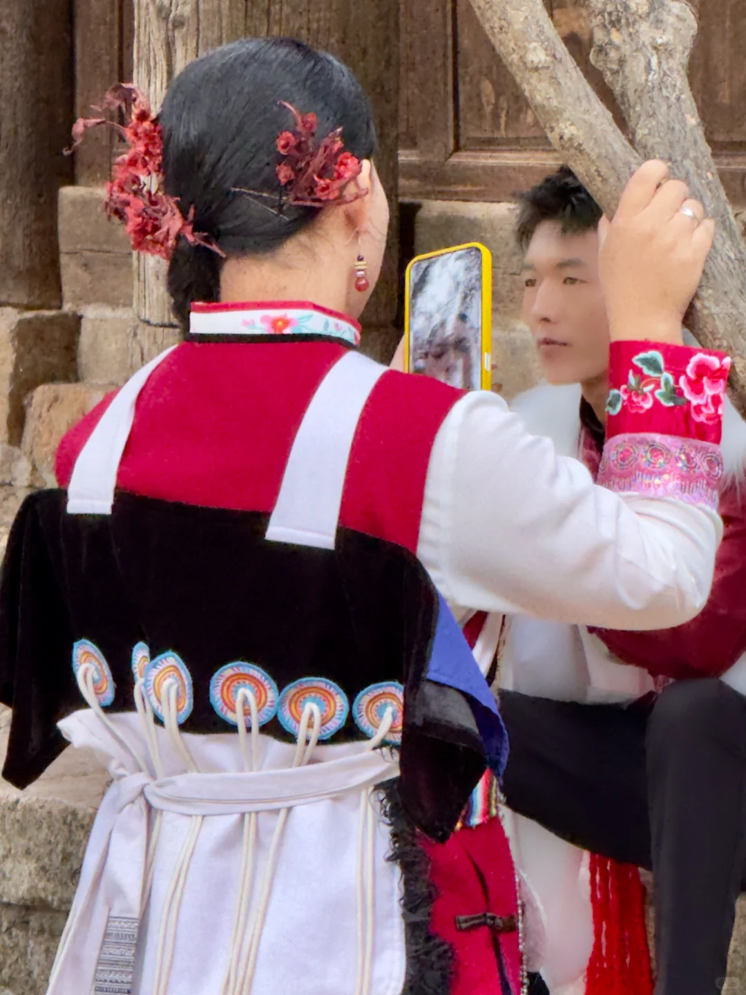 披星戴月纳西女