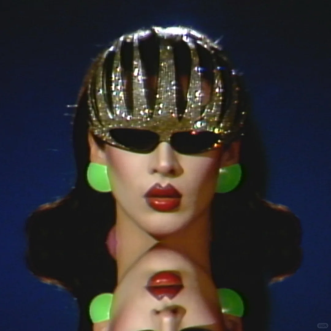 《Mistress Violet》的MV 震撼