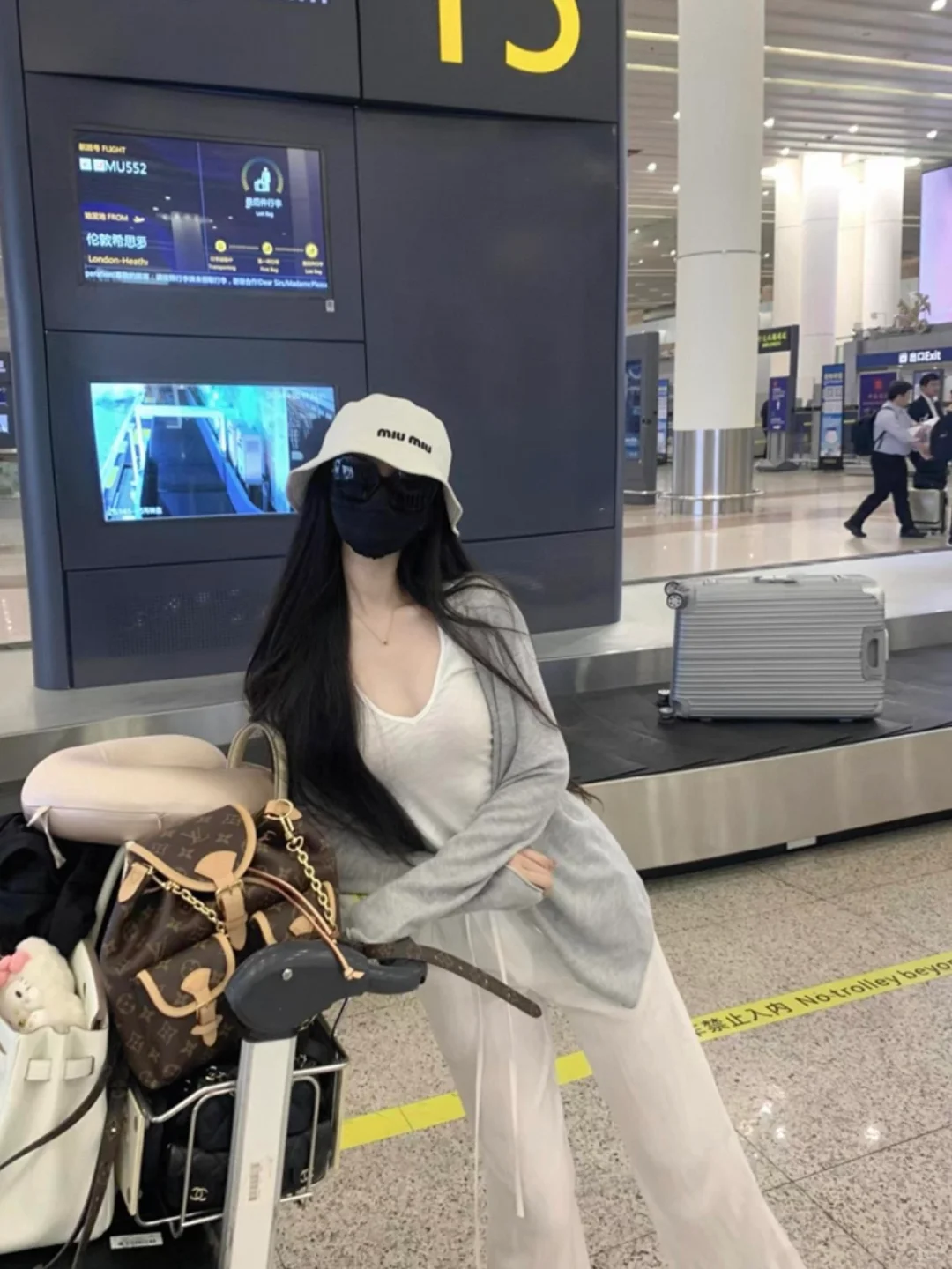 超绝纸片人穿搭 好松弛好慵懒！