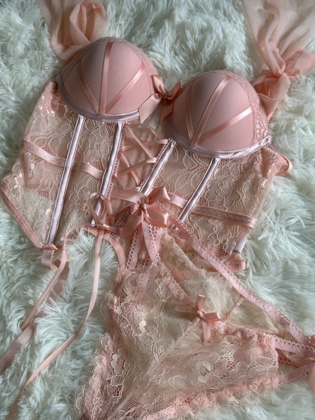 美到窒息的鱼骨胸衣.