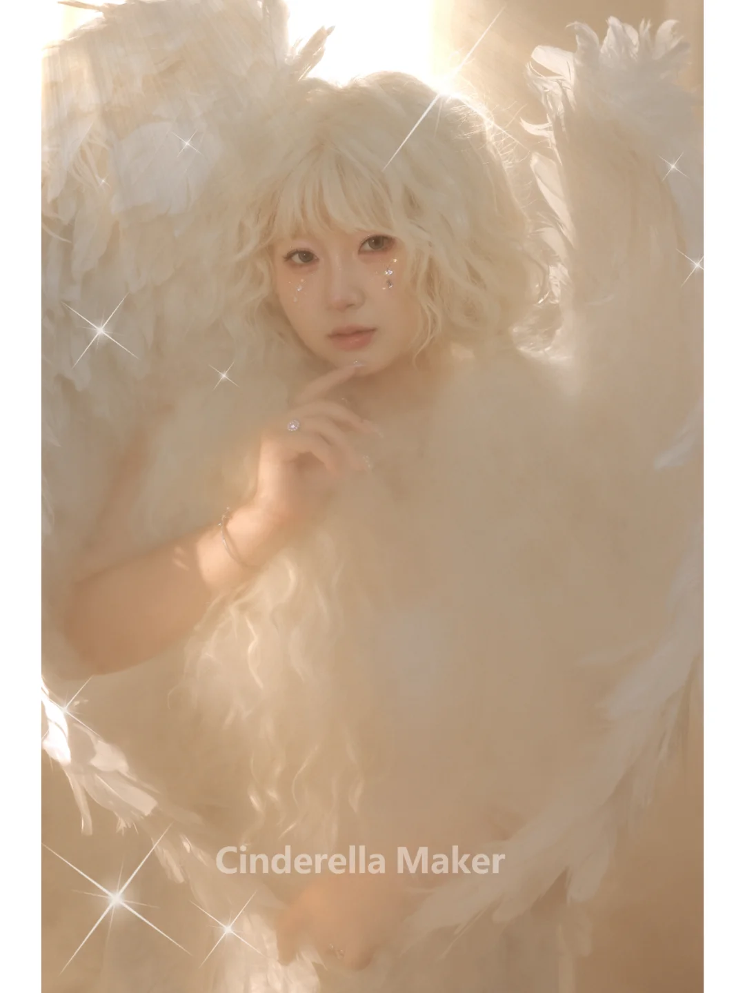 拍阿炸同款圣洁天使 勇敢展示不被定义的美