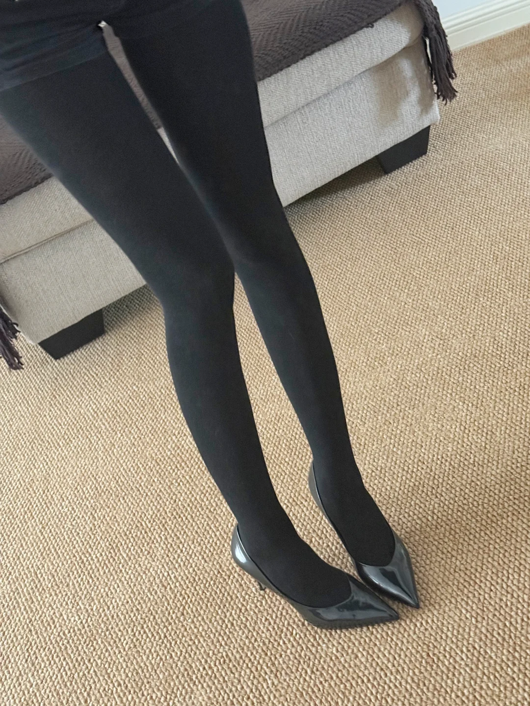 好喜欢这种腿上加袜子的穿搭～