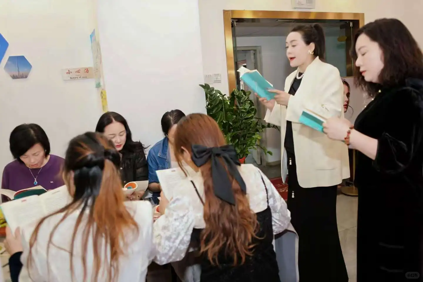 50➕女Boss的“妈圈”读书会：越活越发光