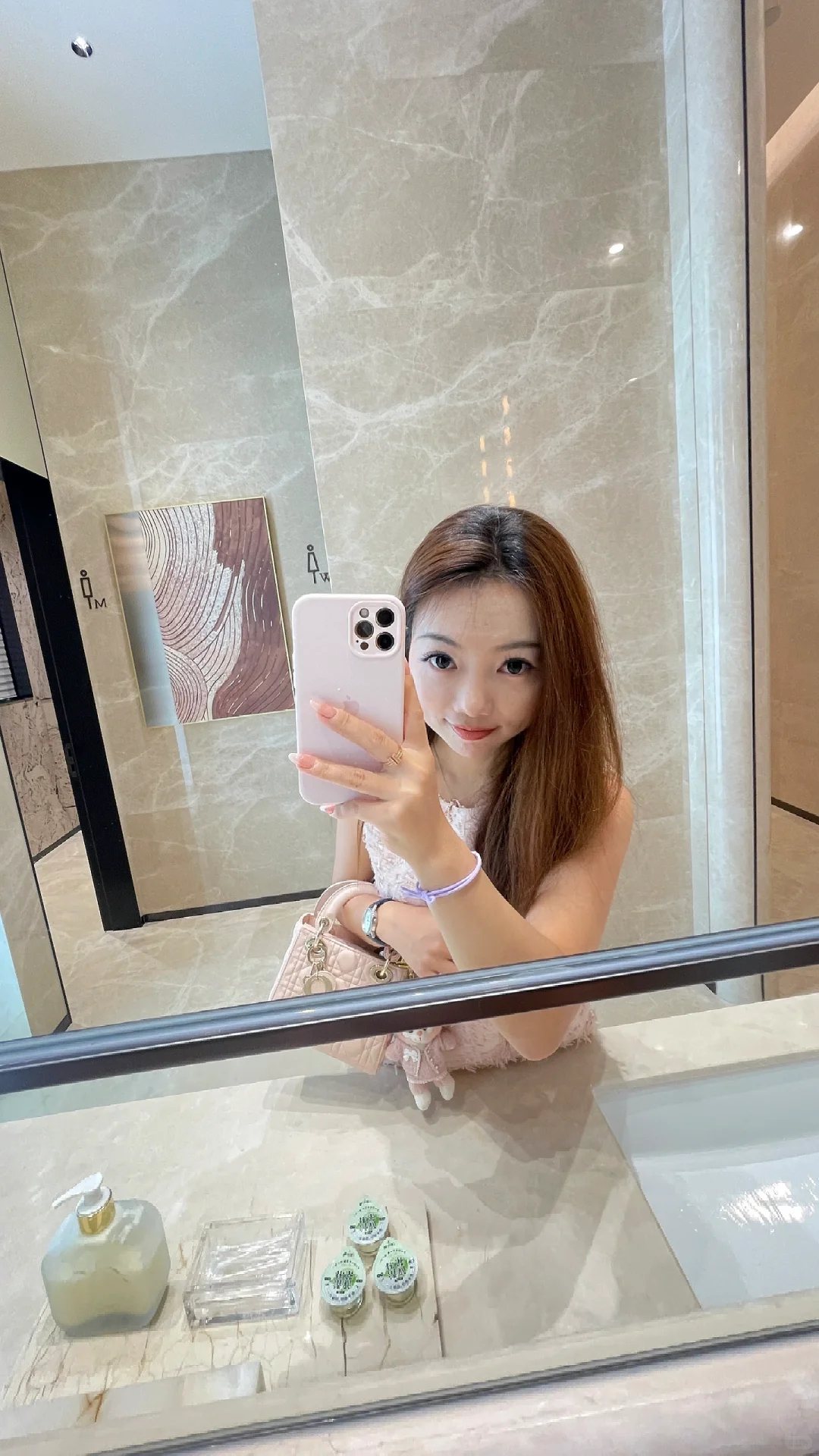 这肉肉脸多好看