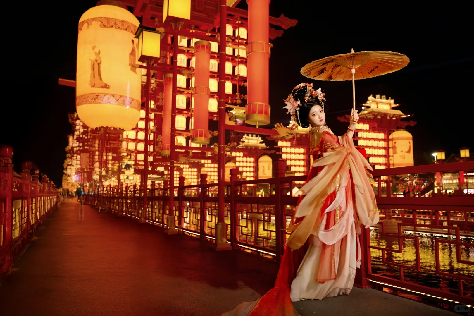 浮光映锦鲤💫 见者皆顺意🎐