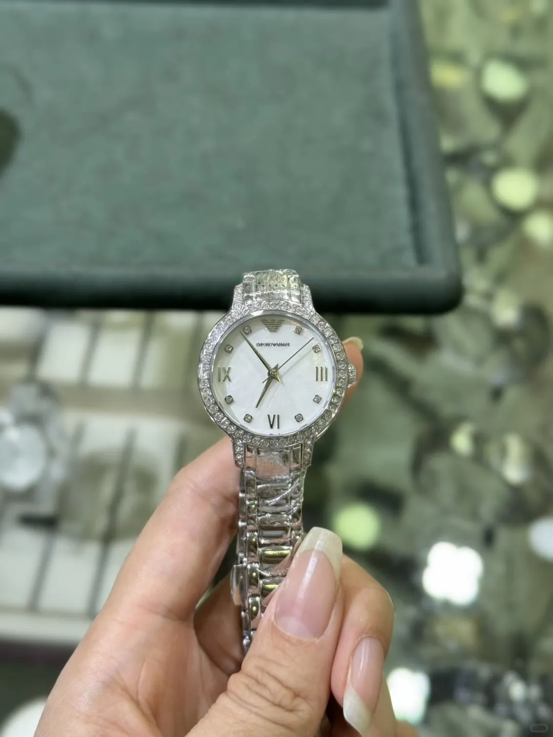 左滑～变身兔子警官制服逮捕你