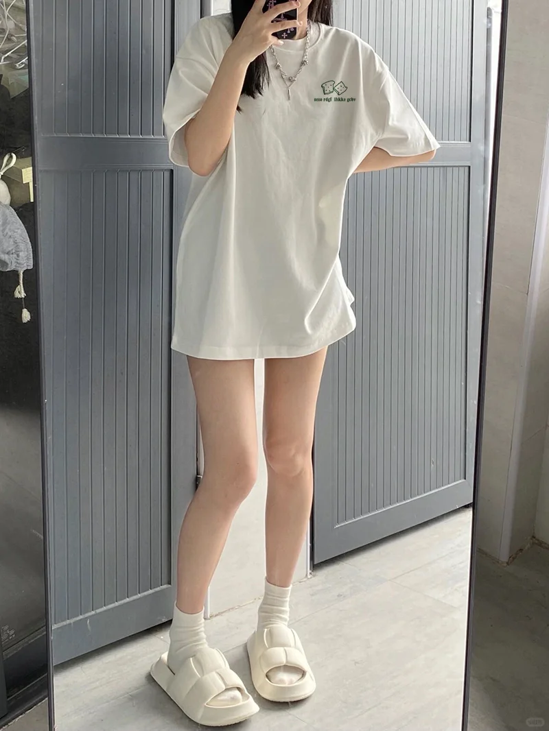 下半身消失术~好身材只需要简单的T恤穿搭