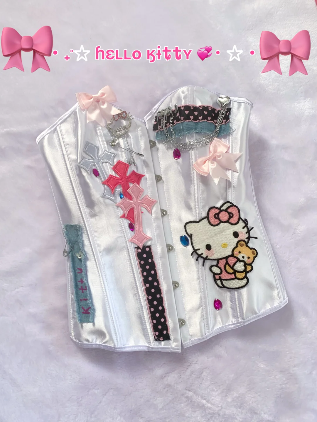 当我拥有一件原创款珠光白kitty鱼骨胸衣👗