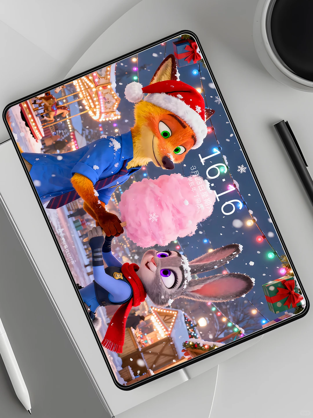 壁纸x尼克朱迪手上的棉花糖看起来好好吃