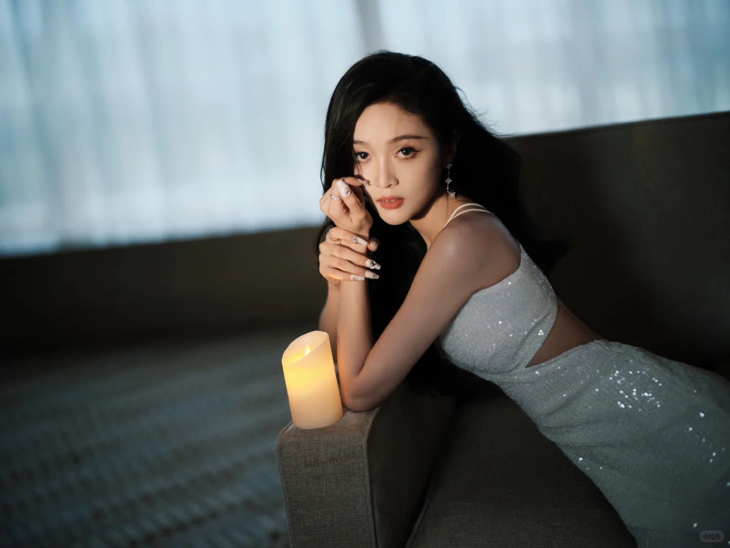 吴宣仪 露背掐腰甜欲身材