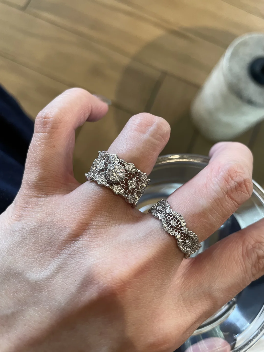 极限二选一‼️清冷布布风的蕾丝钻戒美晕啦🥹