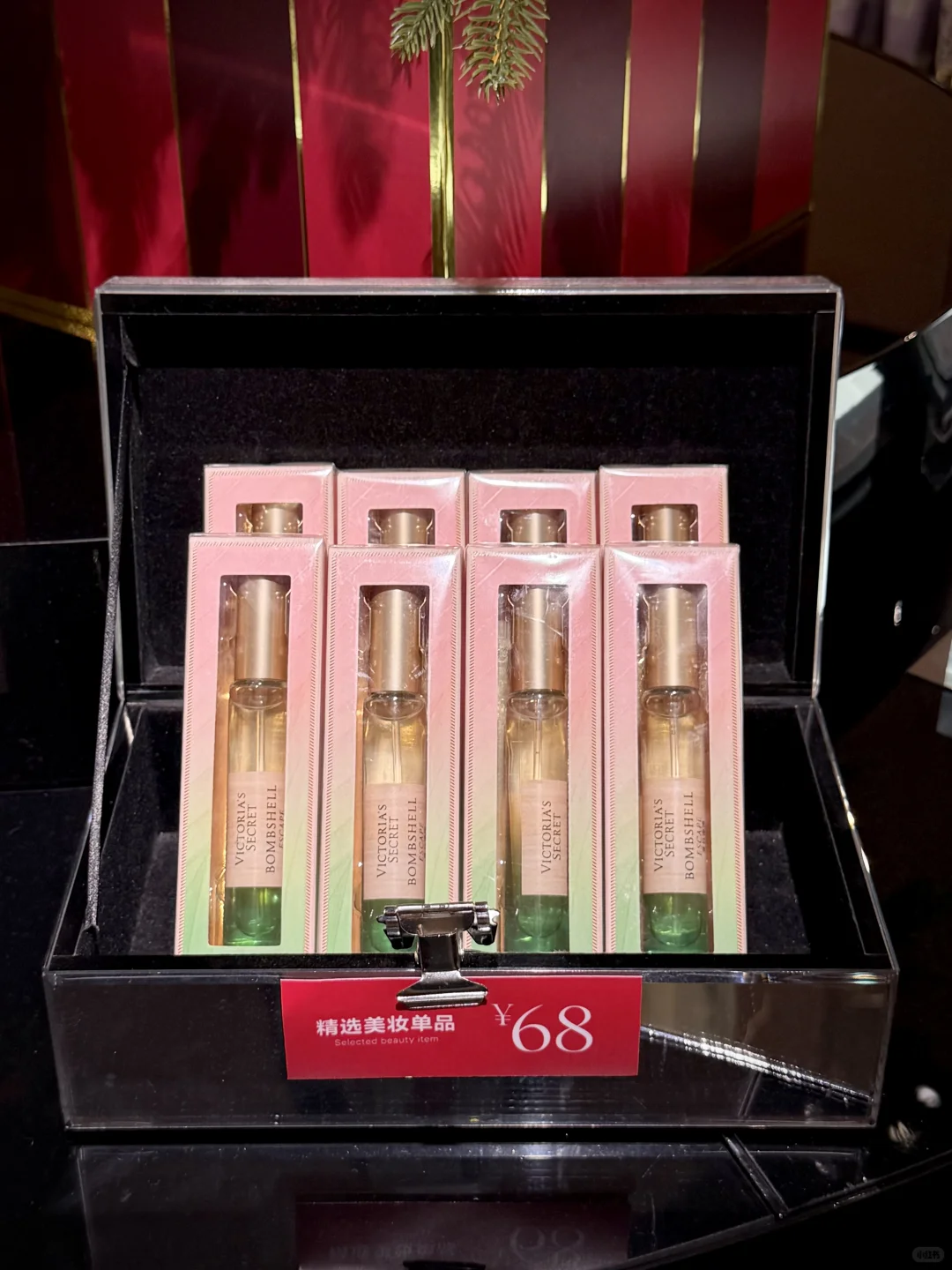 成都人都接到通知了吗！！年终3折买维密啦！！