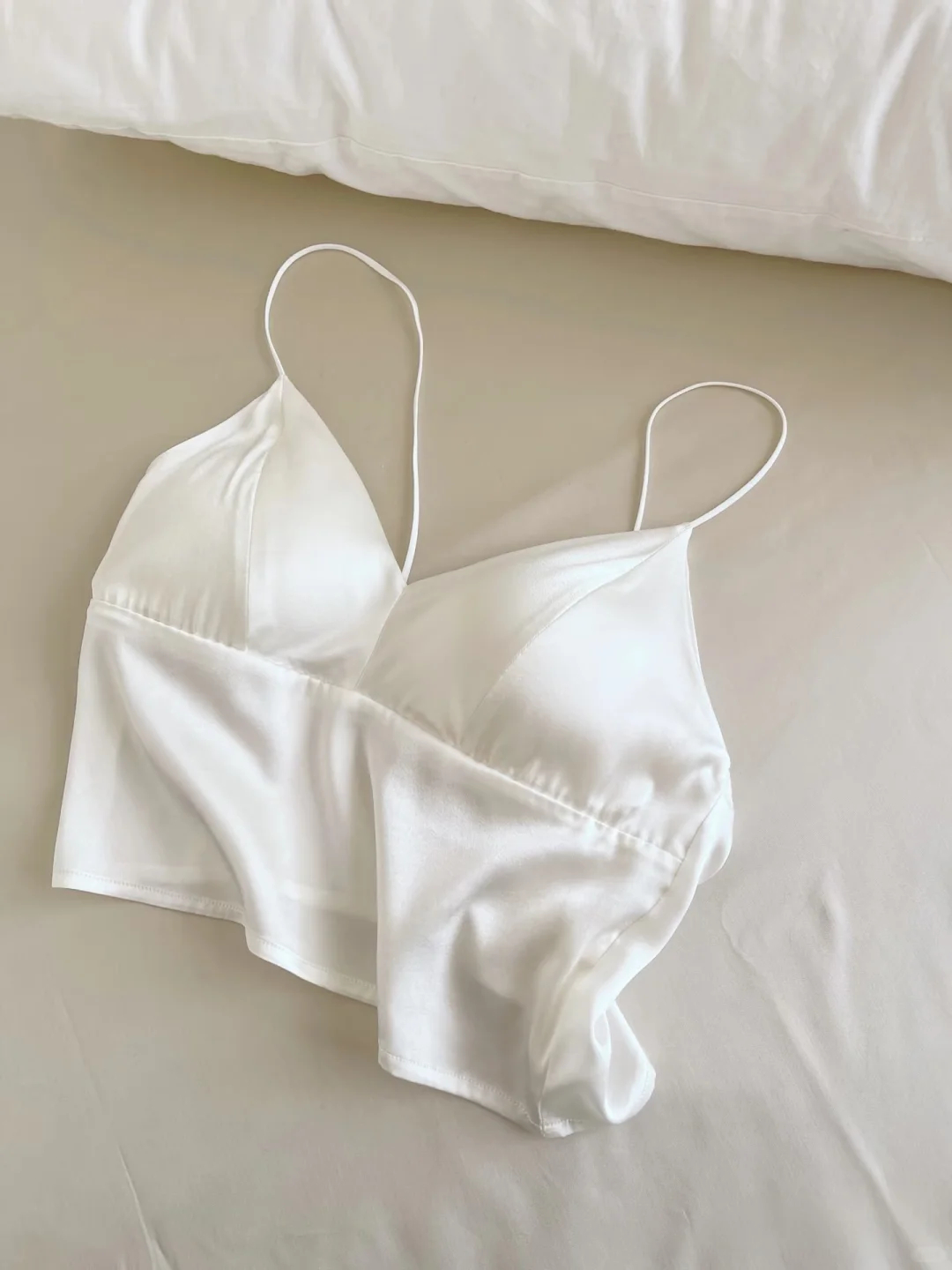 真丝吊带yyds！💨自带胸垫懒人必备