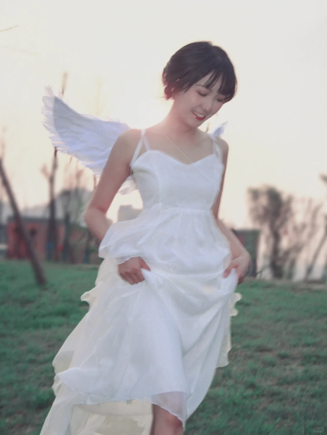 天使降落🧚｜挥着翅膀的女孩👧