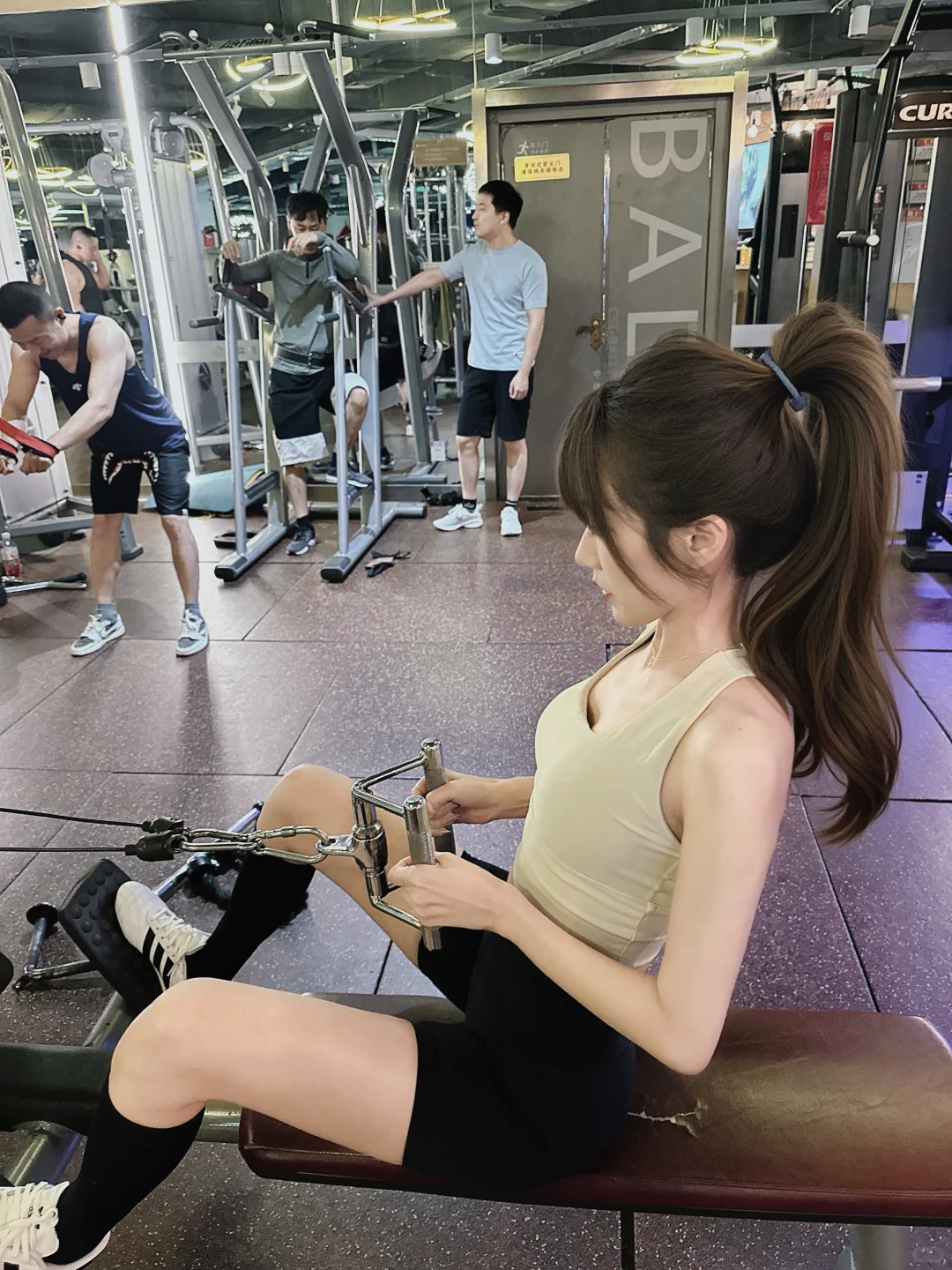 要力量 也要漂亮