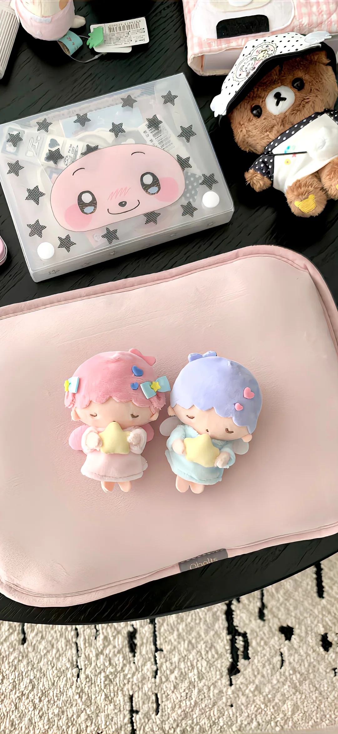 wallpaper｜🍼🍥🧴˚‧₊˚ ₍₋︨︡ₒ₋︧︠₎ ‧₊˚