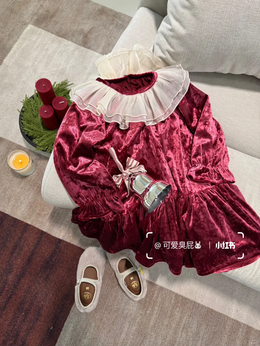 抢到了小裙子，太好看了叭～