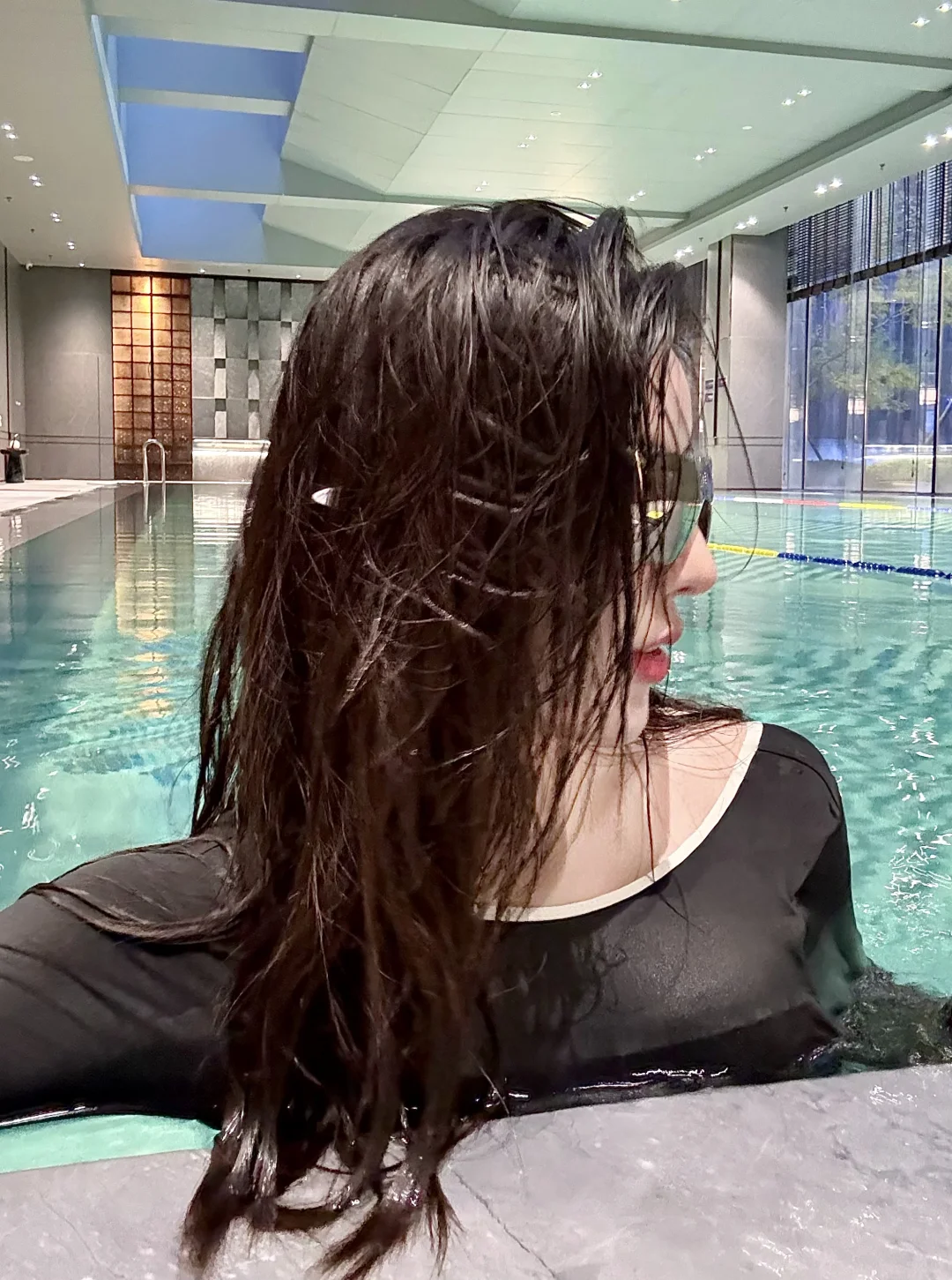 天冷怎么游泳啊