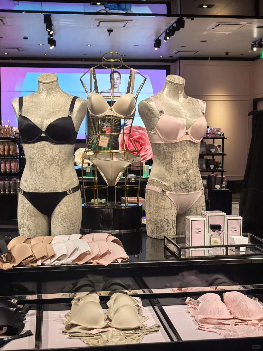 超美闪钻肩带文胸