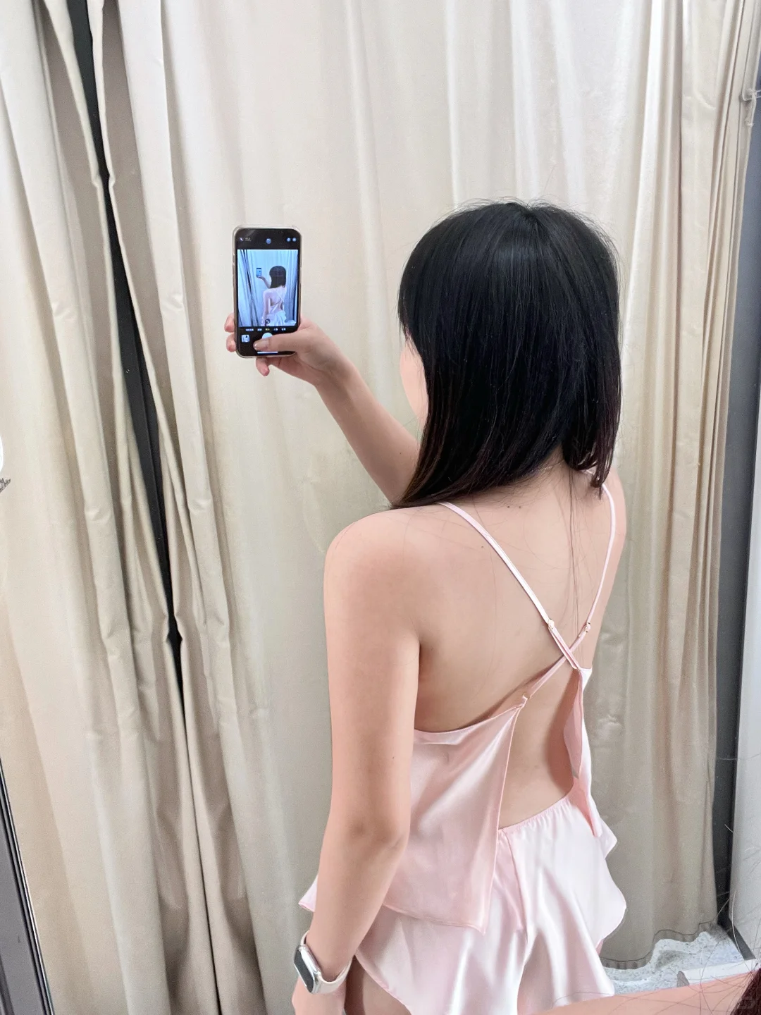 粉色娇嫩如今穿正好