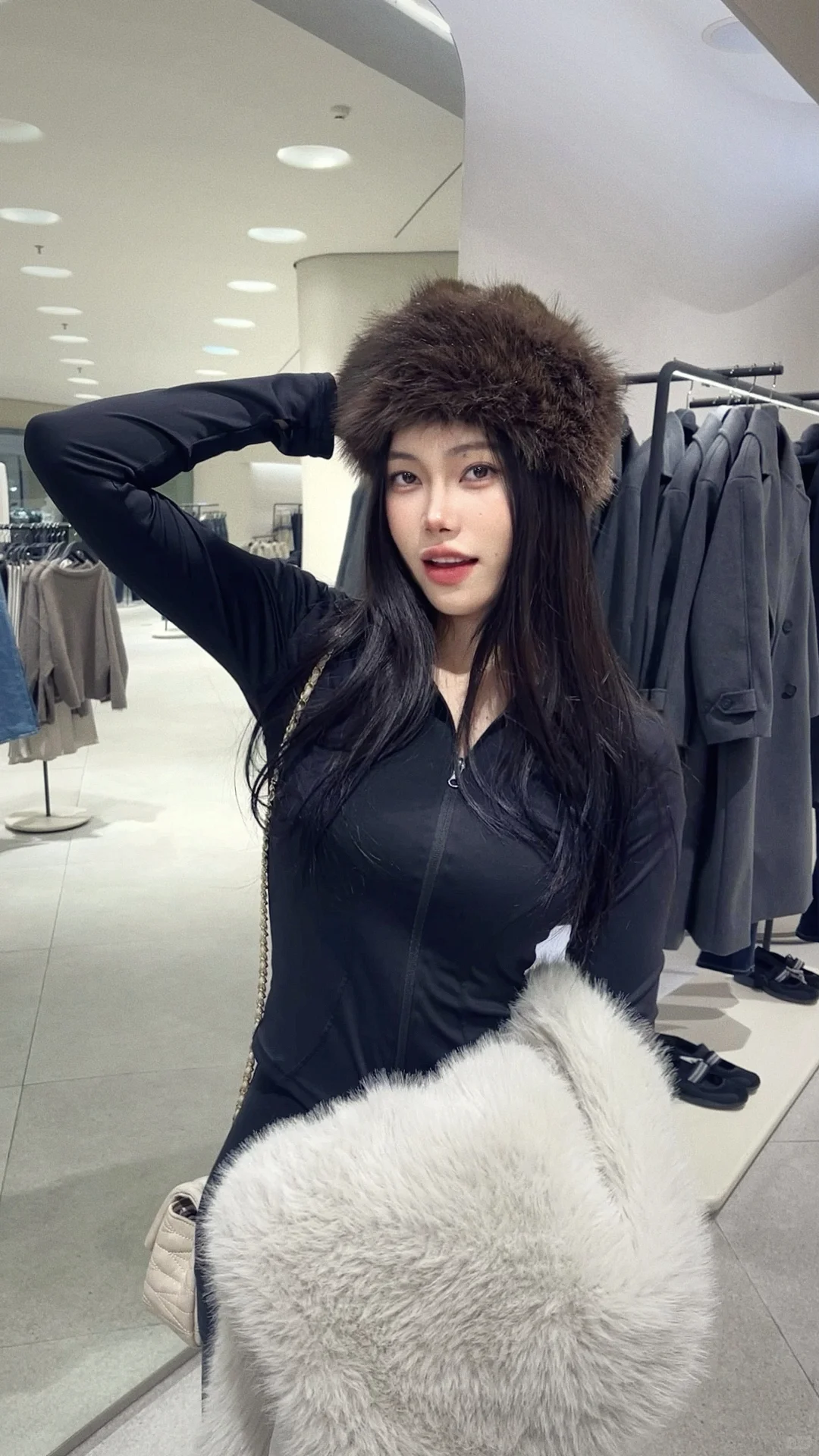 求劲儿劲儿的小妞文案