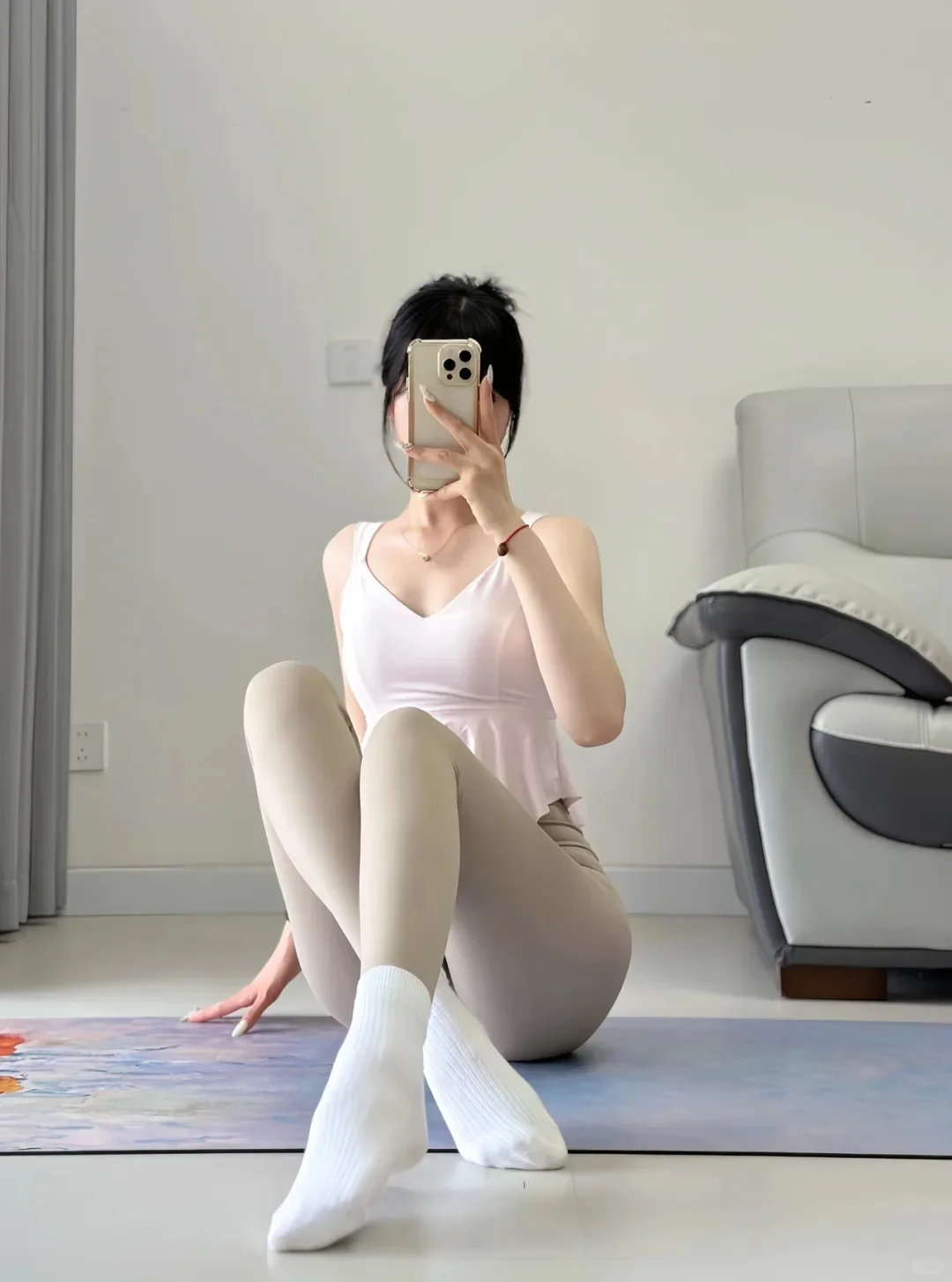 美女内裤上为什么黄黄的？