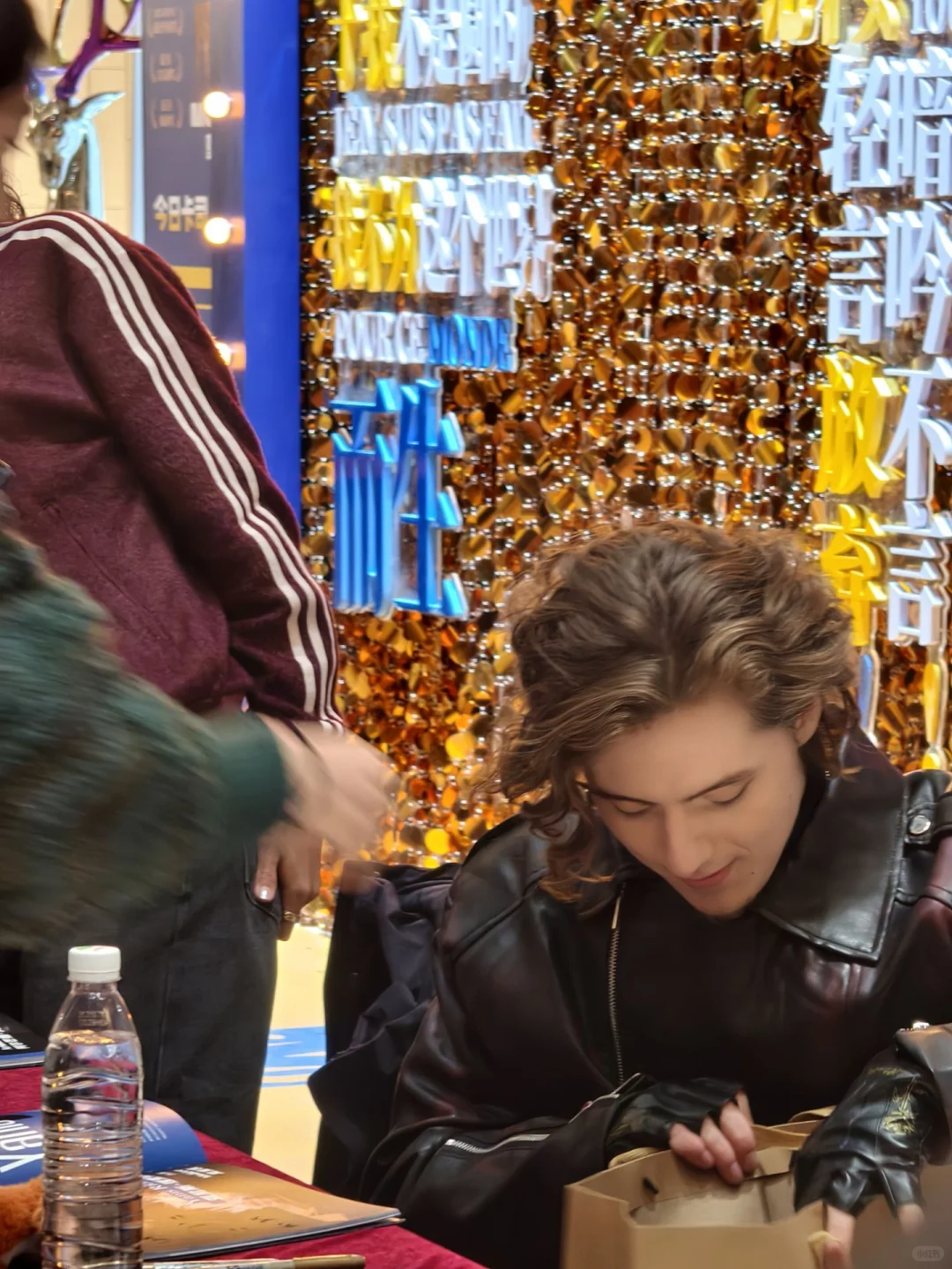 幸福中。。。。。。