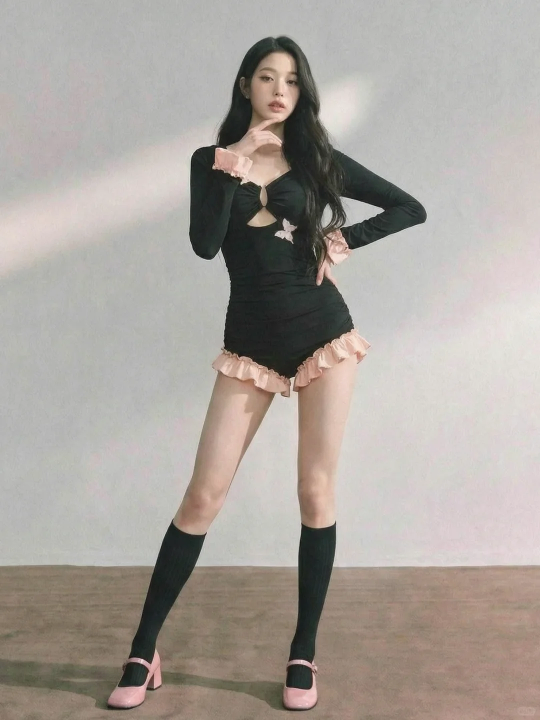 这泳衣的 “甜酷反差感” 直接杀疯我了🦋