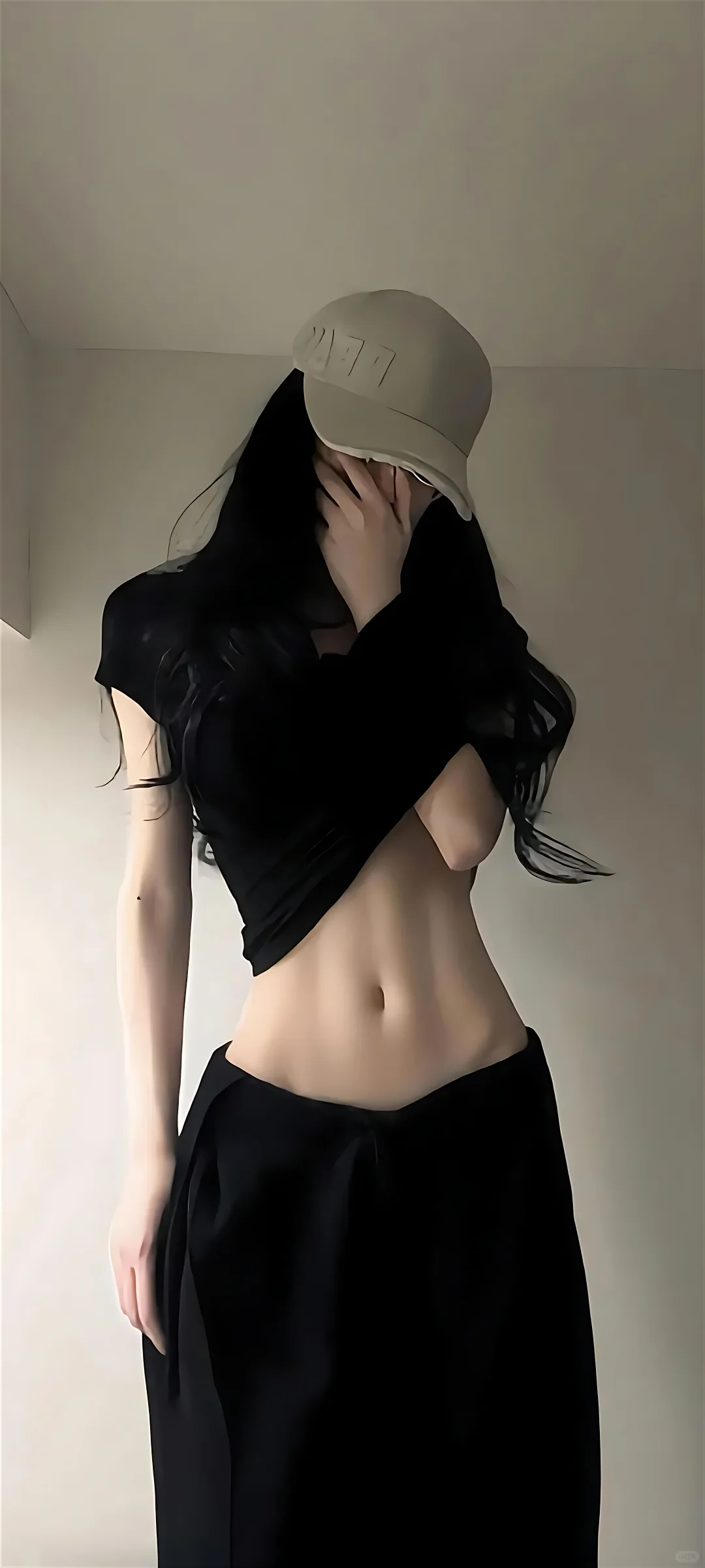 焊在屏幕上！被问爆 800次的 2025 美女壁纸