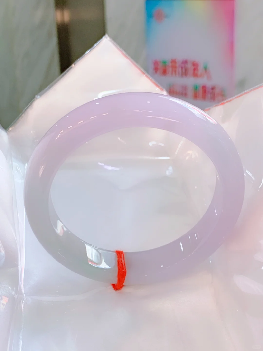 粉粉嫩嫩，元气活力与娇艳高贵的气韵并存