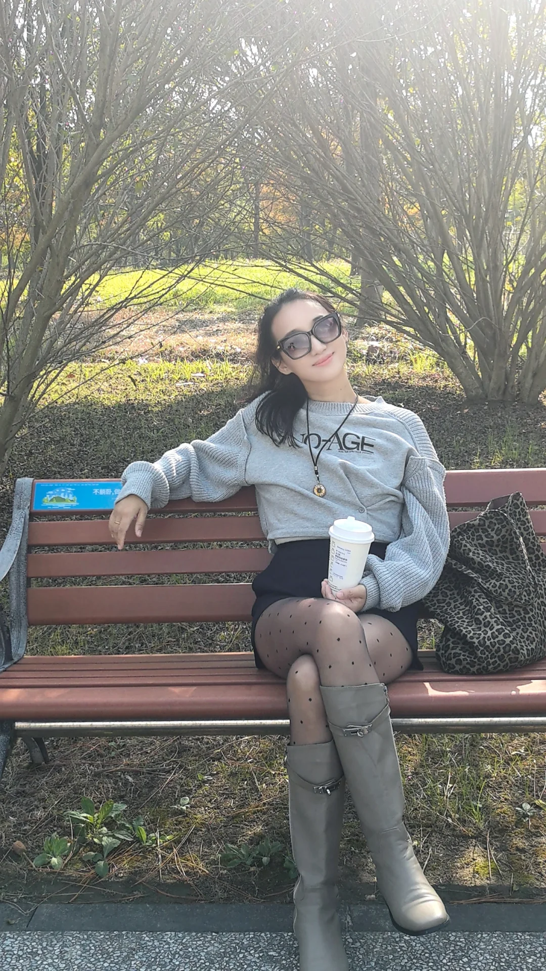 今天是酷飒的美腿穿搭～