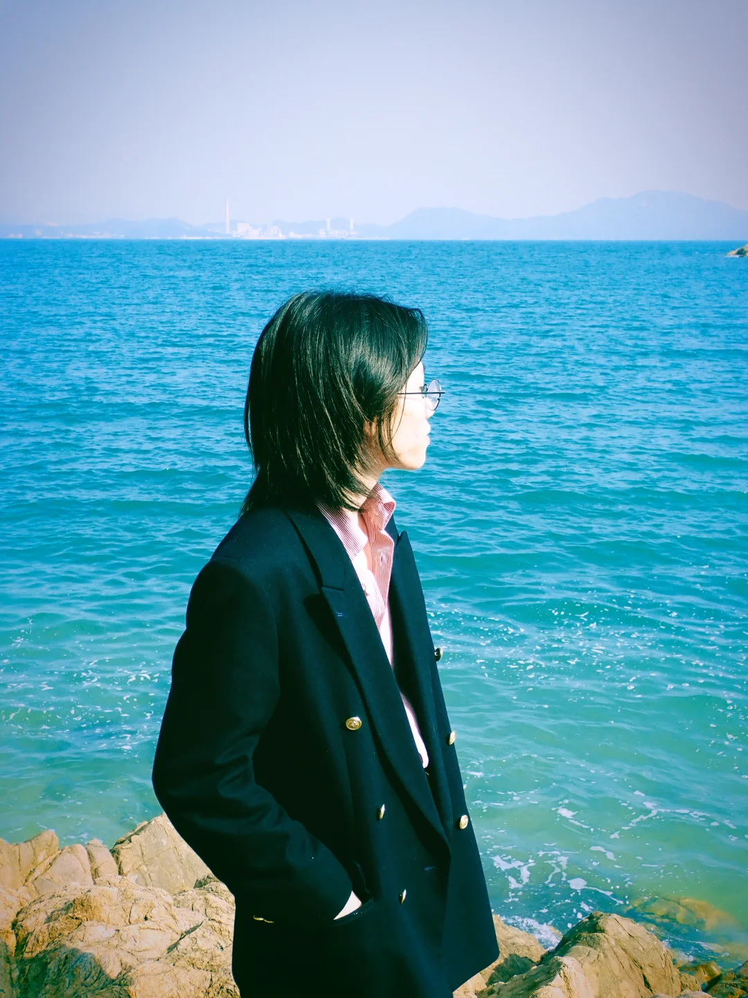 去海边当然要穿布雷泽🌊