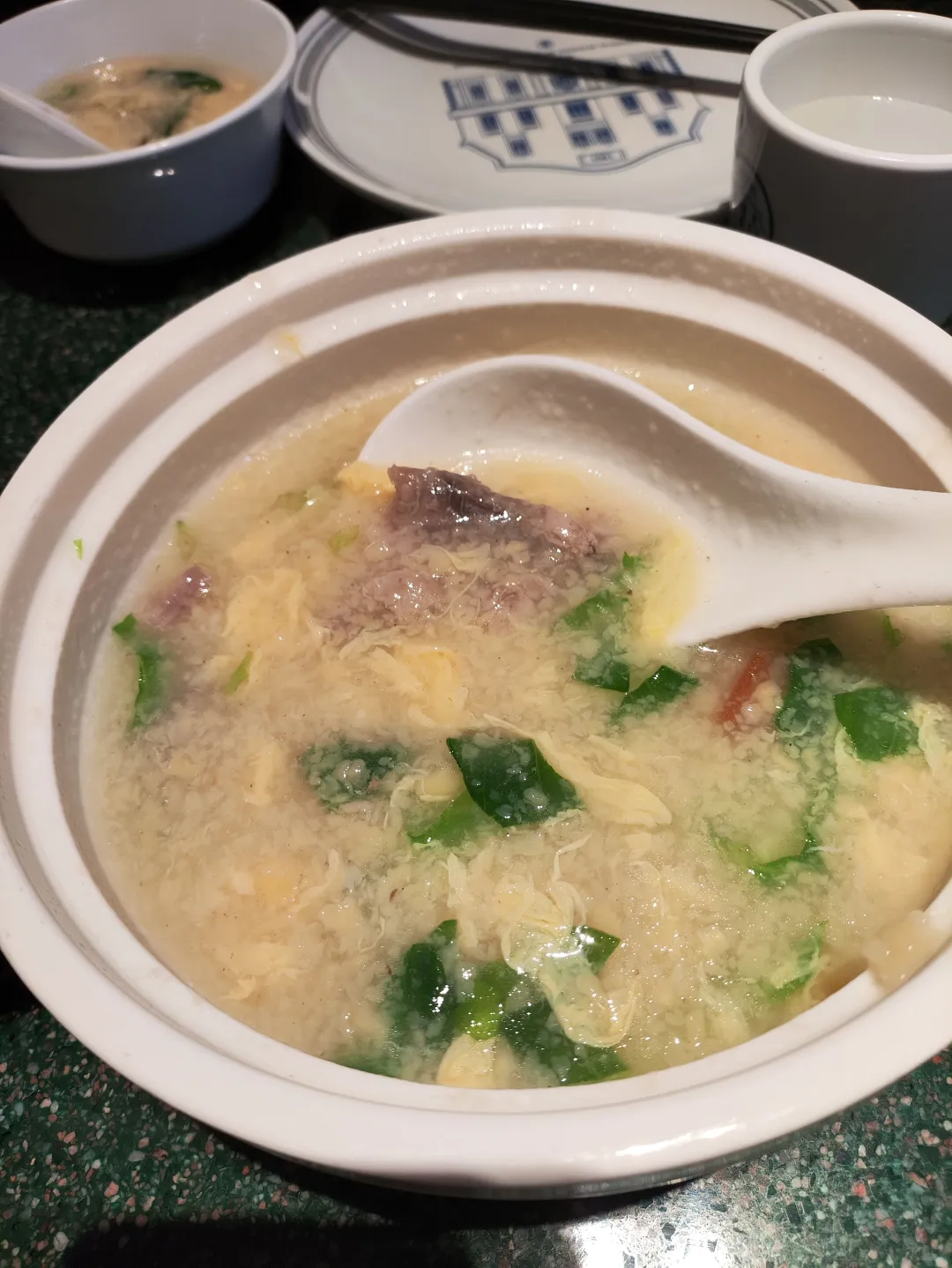 肉丝炒蜇皮和跑地蛤蜊鸡，哪个更合你胃口？