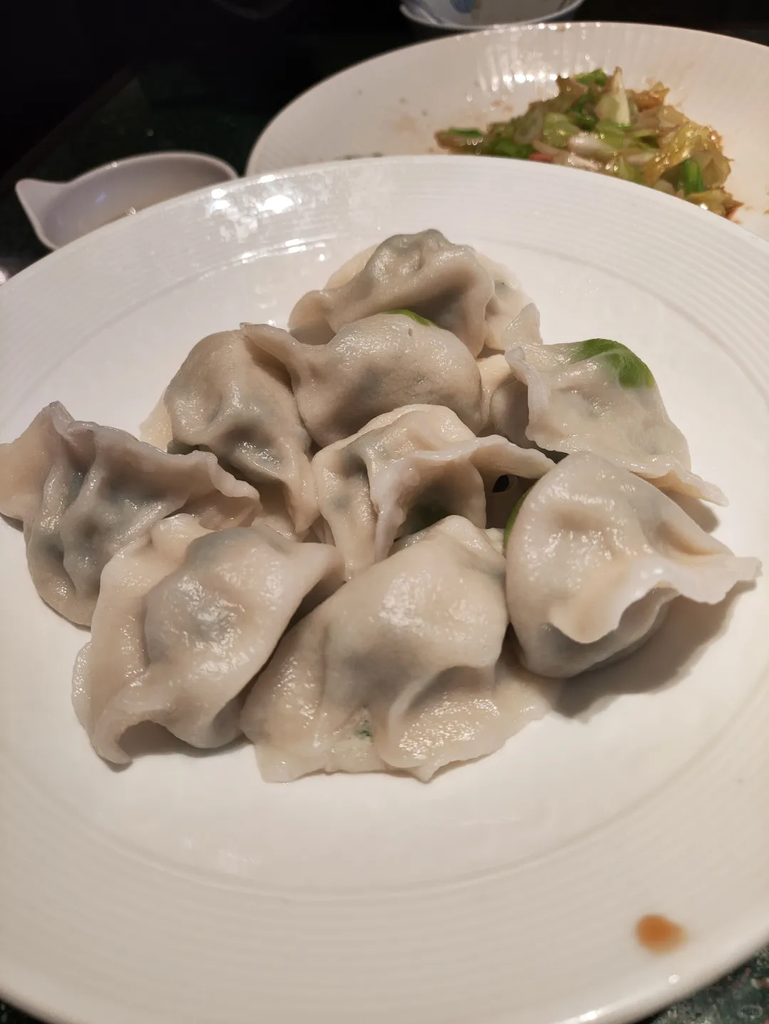 肉丝炒蜇皮和跑地蛤蜊鸡，哪个更合你胃口？