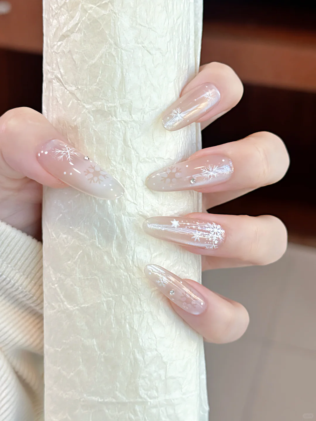 圣诞初雪•*❄️🎄 ིྀ⋆ 纯欲氛围感雪花美甲