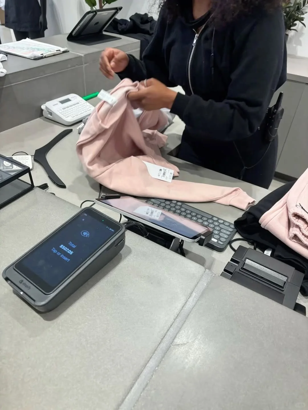 维秘小裙子飞起来啦