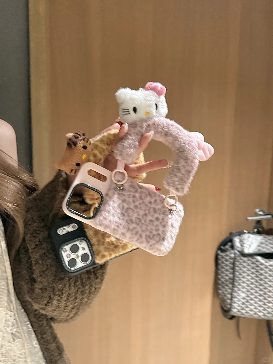 公主辣妹⊹⁺˖໋̟毛绒绒豹纹腕带kitty美辣疯🐆