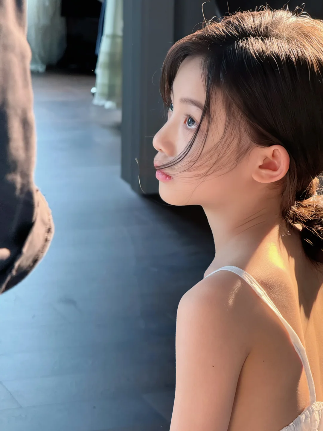 侧脸比正脸好看 ~~~