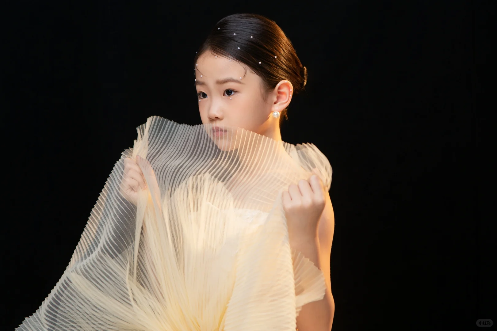 给影楼当模特拍的样片，反的底片也很好看呀。