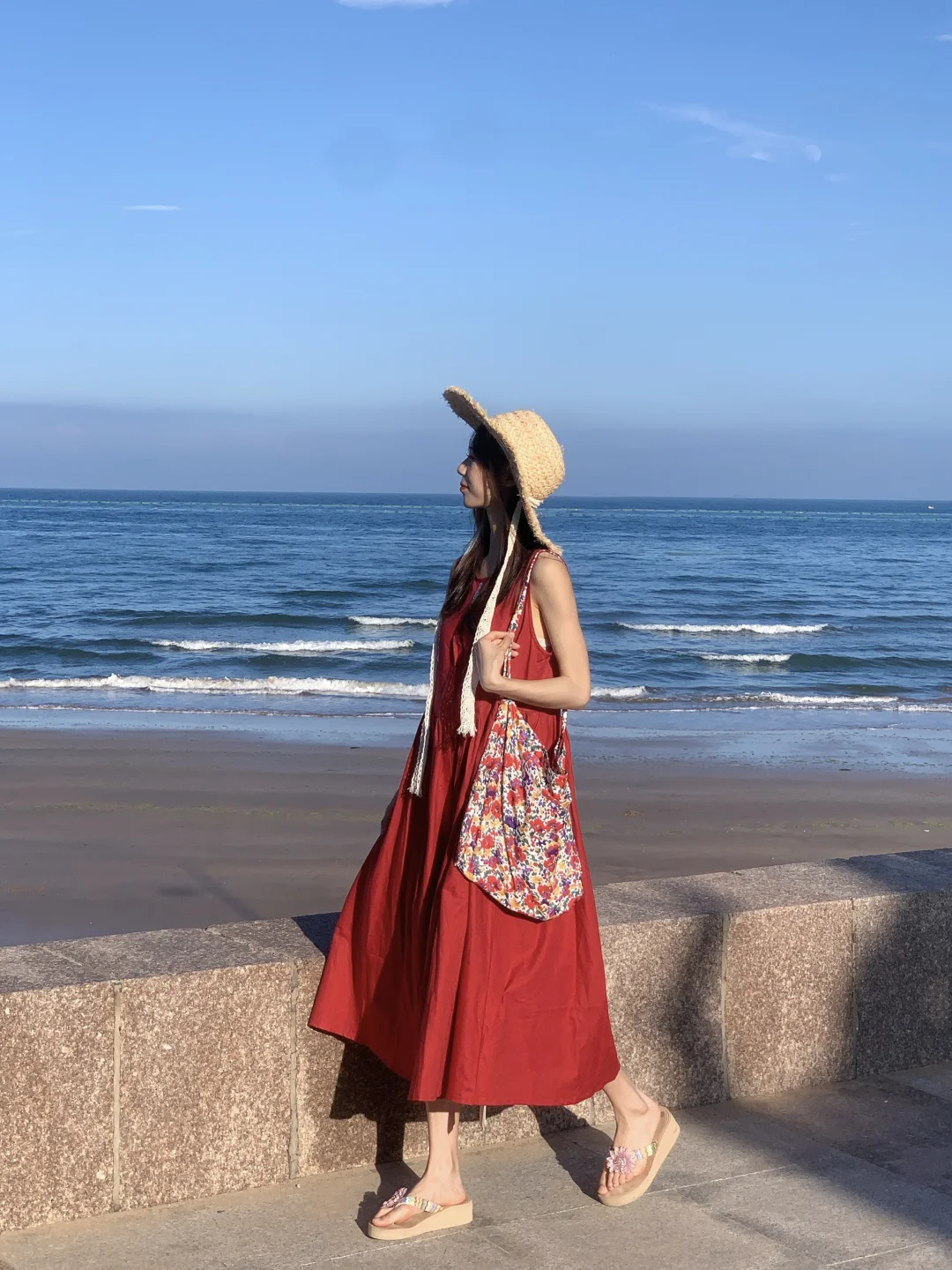 存一些海边拍照姿势！下次去海边就这么拍啦