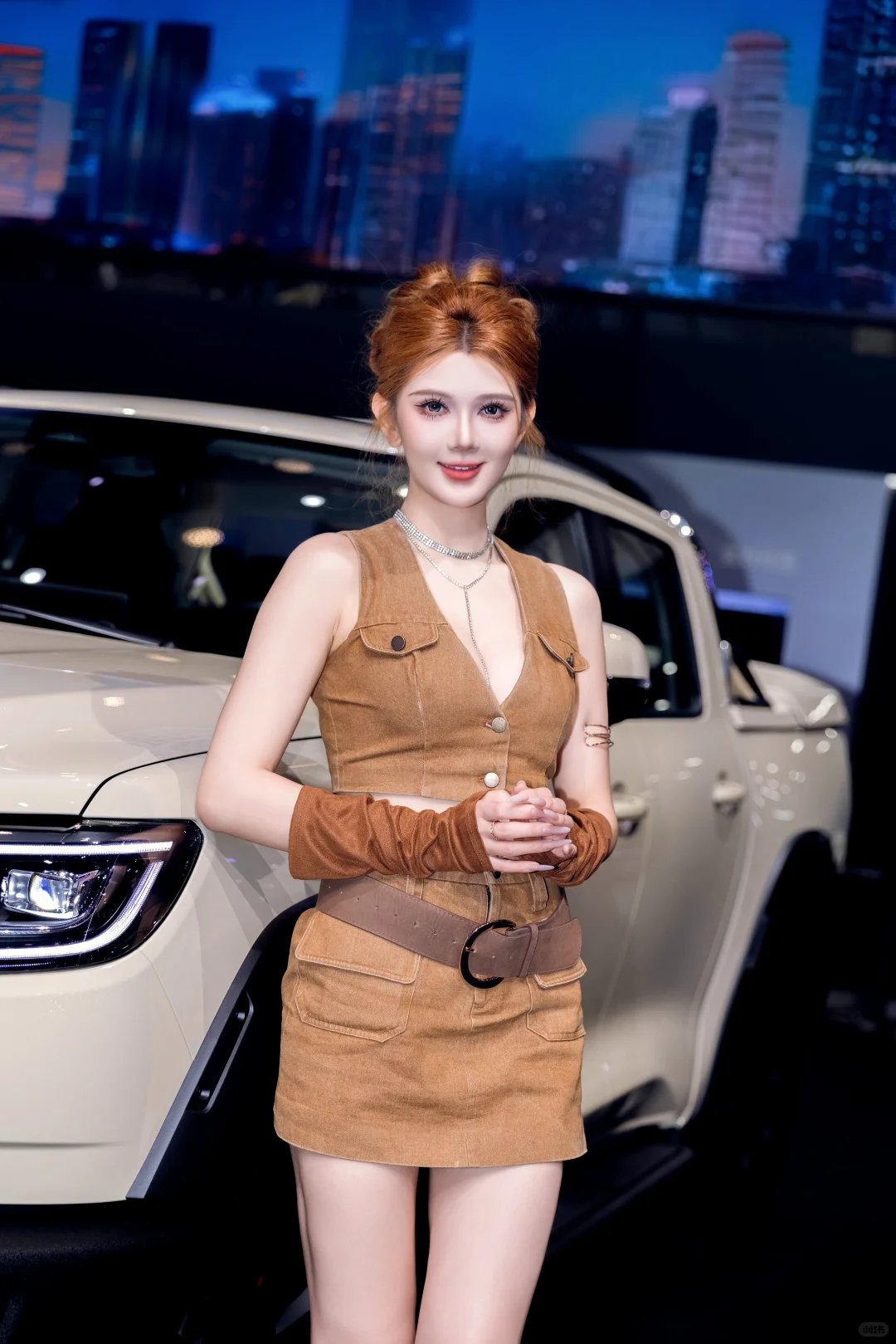 广州车展，美女车模，有谁知道叫什么