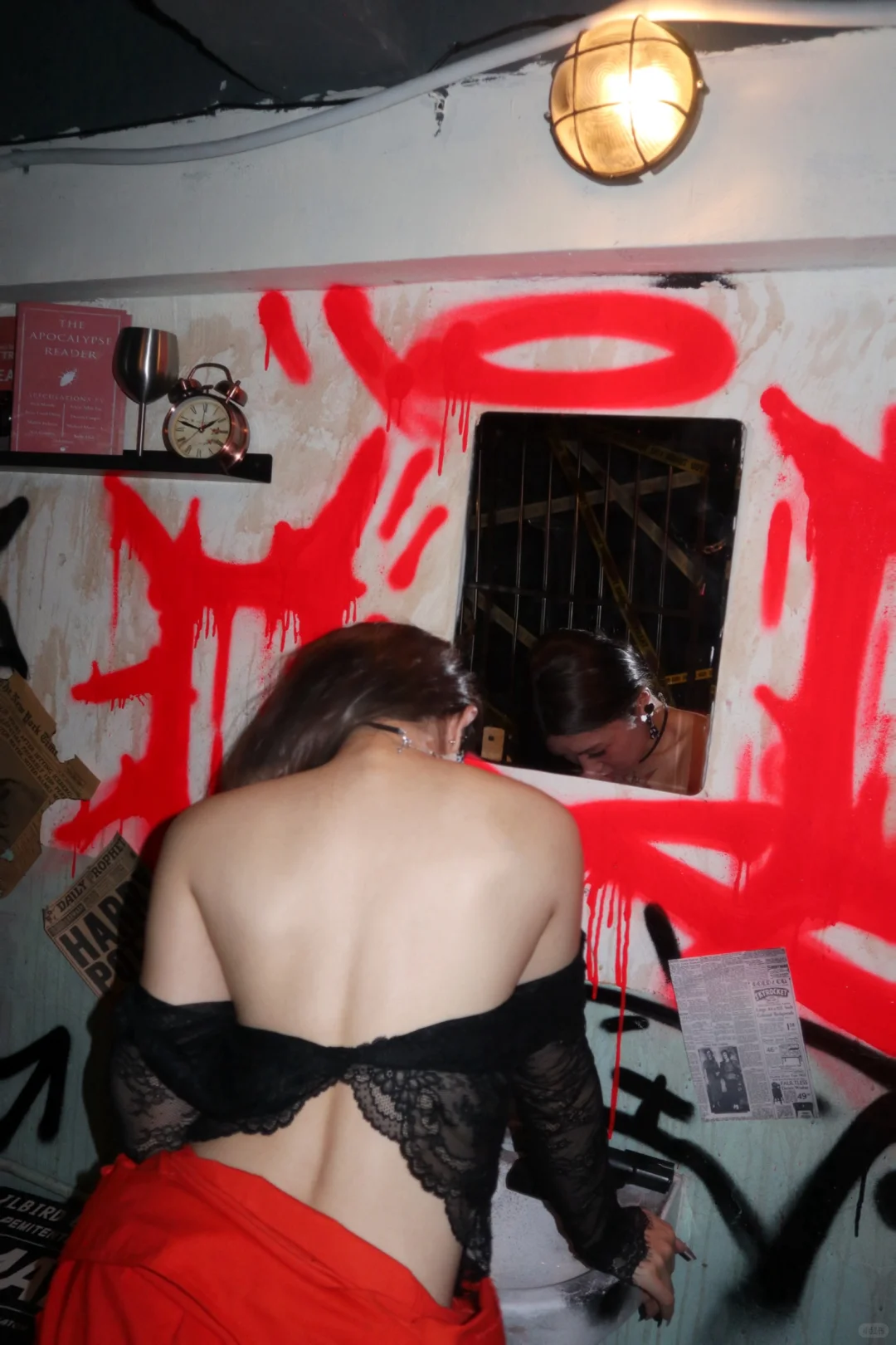 🔥辣妹进“局子”了｜这家沉浸式“监狱”太会了！