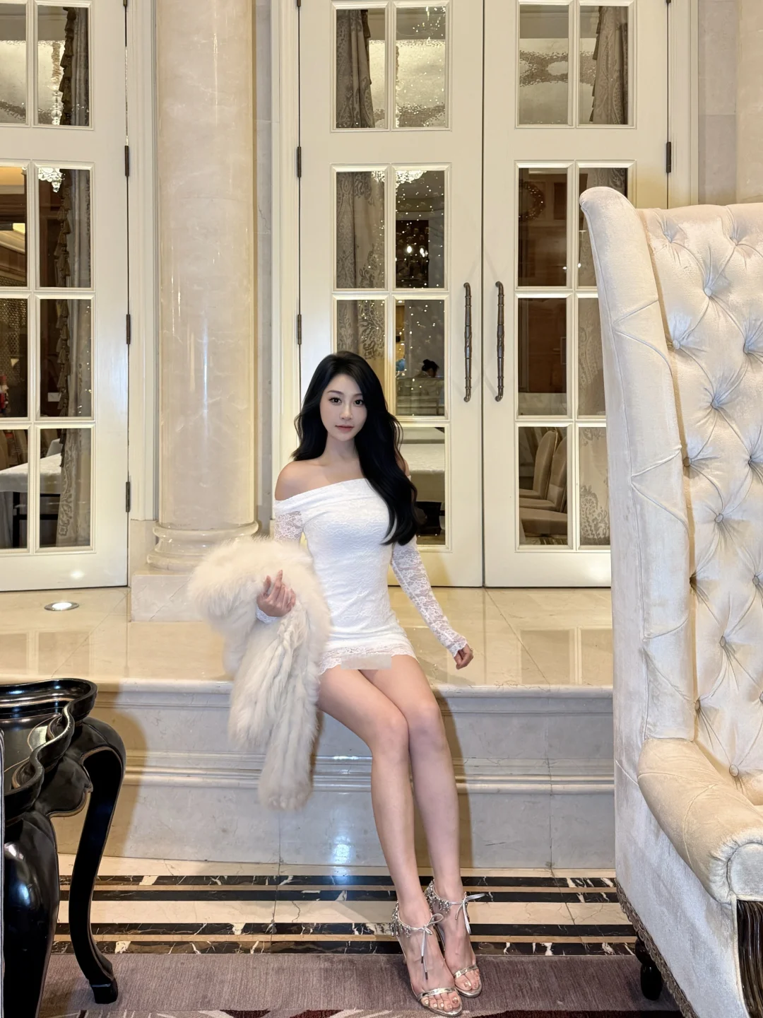 蕾丝包臀裙好有姐感