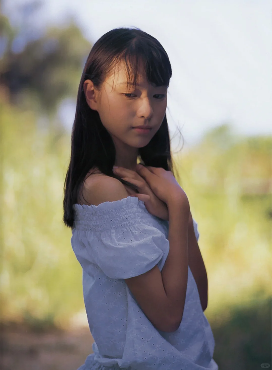 户田惠梨香写真集「はじめて君と出会った夏休み」